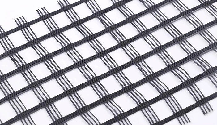 Can you make PP plastic geogrids with required materials?
